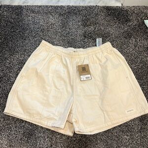 Patagonia woman’s Funhoggers shorts Medium NWT